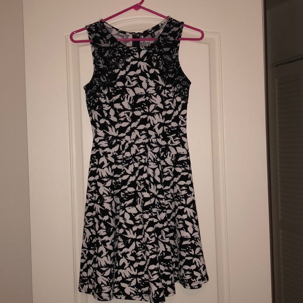 Black and white print dress